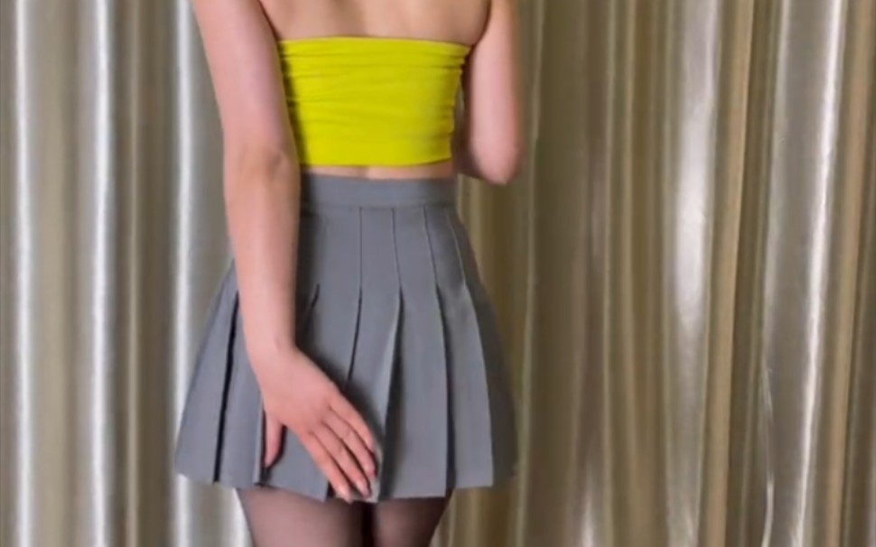 My best friend is so bad, I can't even wear a dress in front of her anymore