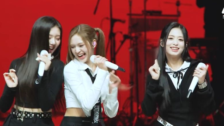 BABYMONSTER最新回归曲SHEESH乐队Live版