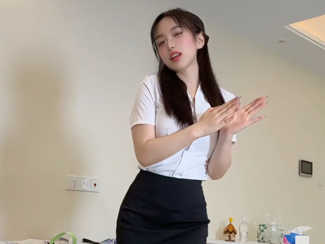 Mom's a good-looking cow.