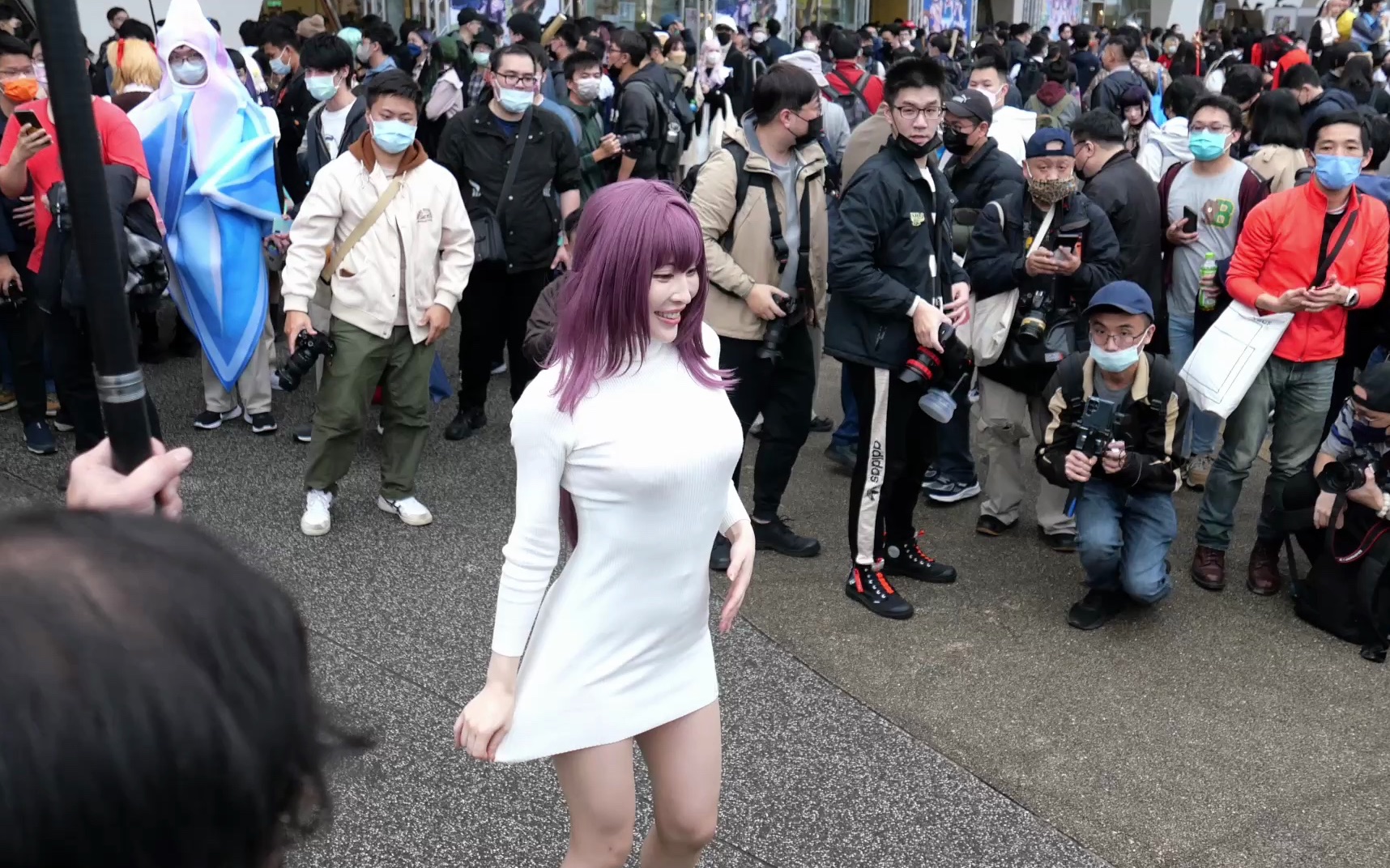 Cute sporty girl ff40