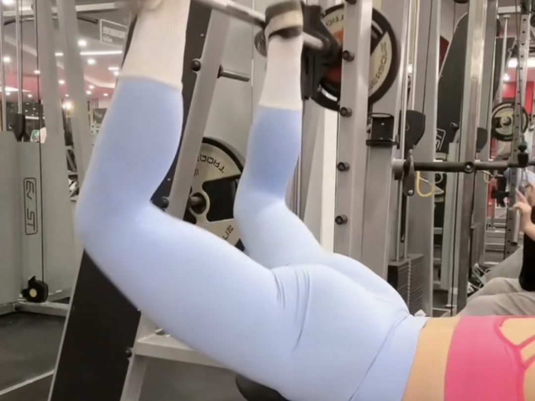 Mia's Sister - Gym Booty and Leg Workout