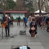 静安公园门口上海街头艺人黑子表演歌曲《一匹来自南方的狼》