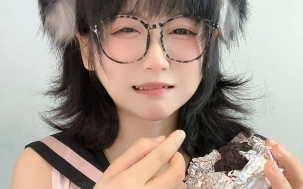 Brave Poison Testers! The Great Dry Choke Yogurt Review!!!!