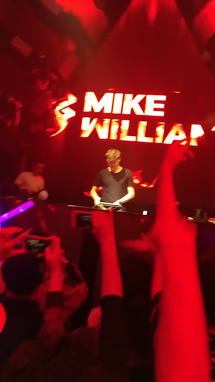 MikeWilliams,aliciawilliams mike williams - seven nation army @ tianjin hi ibiza club