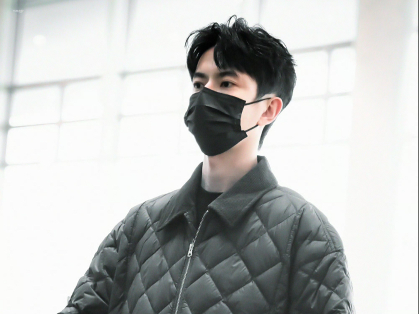 都说回家了，你们在哪看的啊？我到处翻也没看到啊？