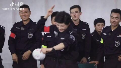 贼帅女<em class="keyword">特警</em>，我恋爱了