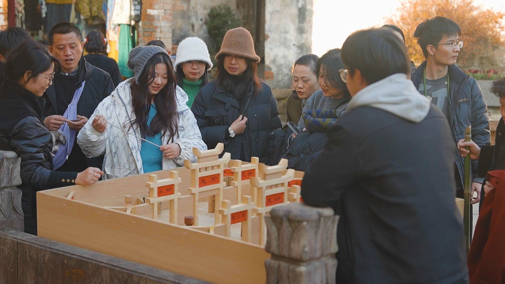 篁岭古村的年味 就在这满巷的烟火与舌尖的美味中