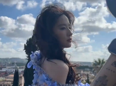 刘亦菲神仙姐姐，紫色韵味？！