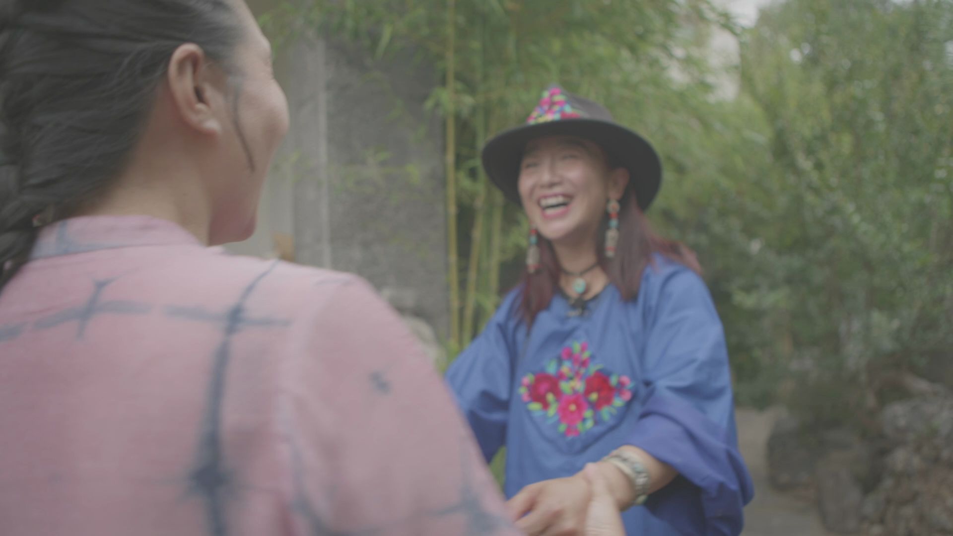 谈谈看法：龚琳娜采风vlog：云南纳西族《嫁女调》唱了些什么？[一阶段]的第1张示图