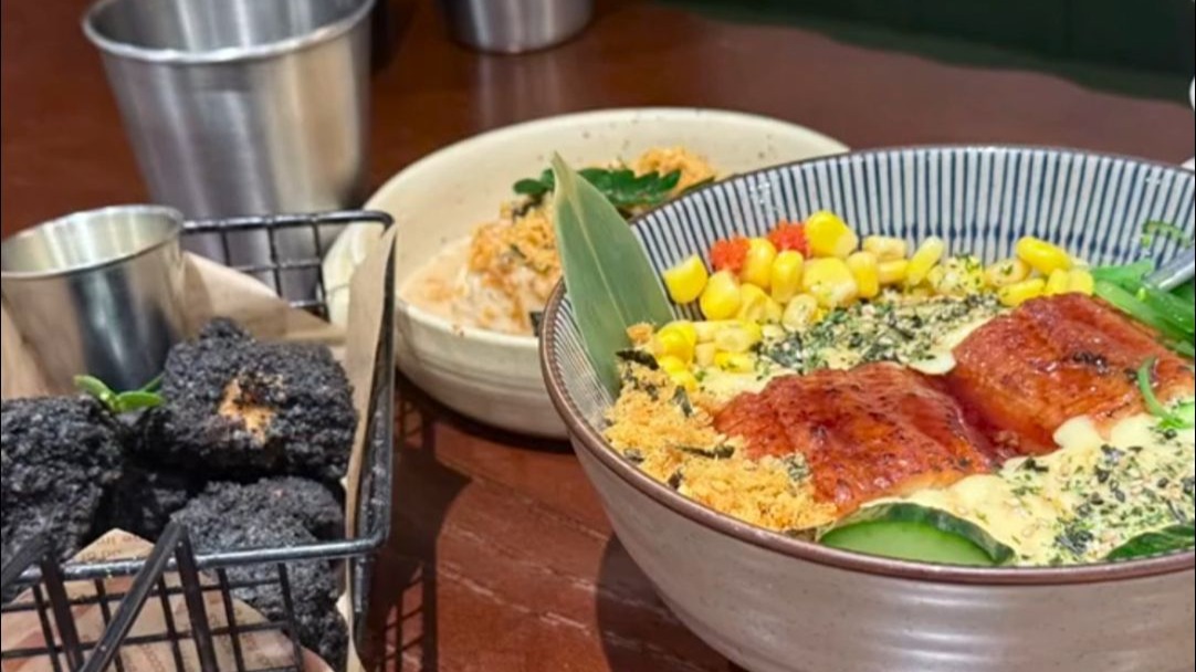 VQA：AI 双 buff！教拍美食 + 配文案，朋友圈点赞爆到手机发烫