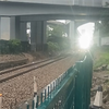 HXN5B-0340牵引客车K783通过小行