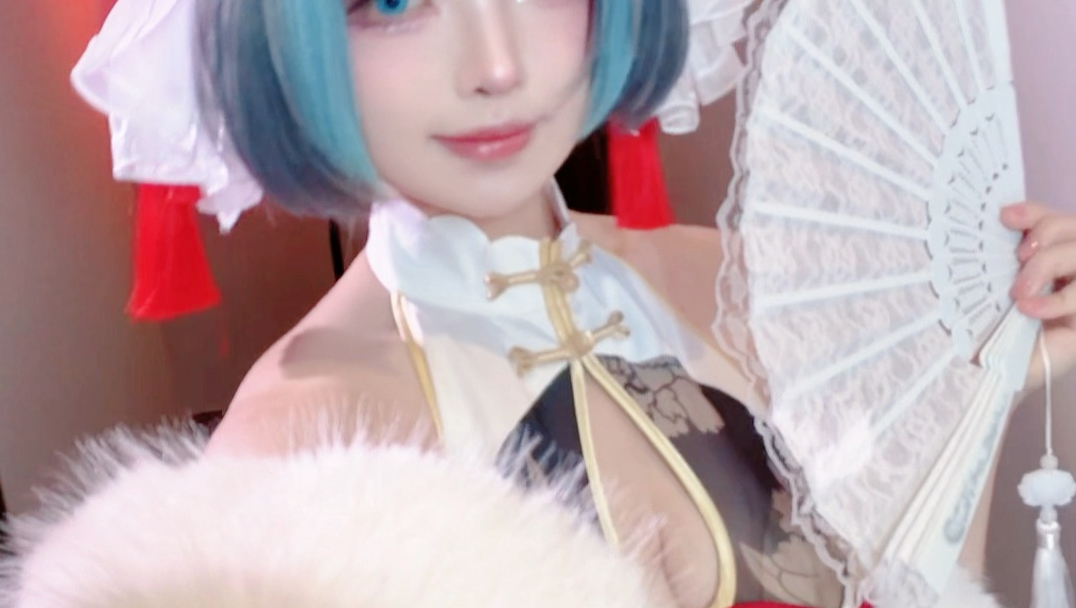 Whose kitten is this?