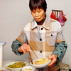 儿媳妇回农村老家带娃，婆婆忙着干农活，亲家母的做法暖心了