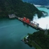 全国第一座自行建设的大型水电站新安江水电站第一次打开9孔泄洪 平静的湖面隐藏着危机