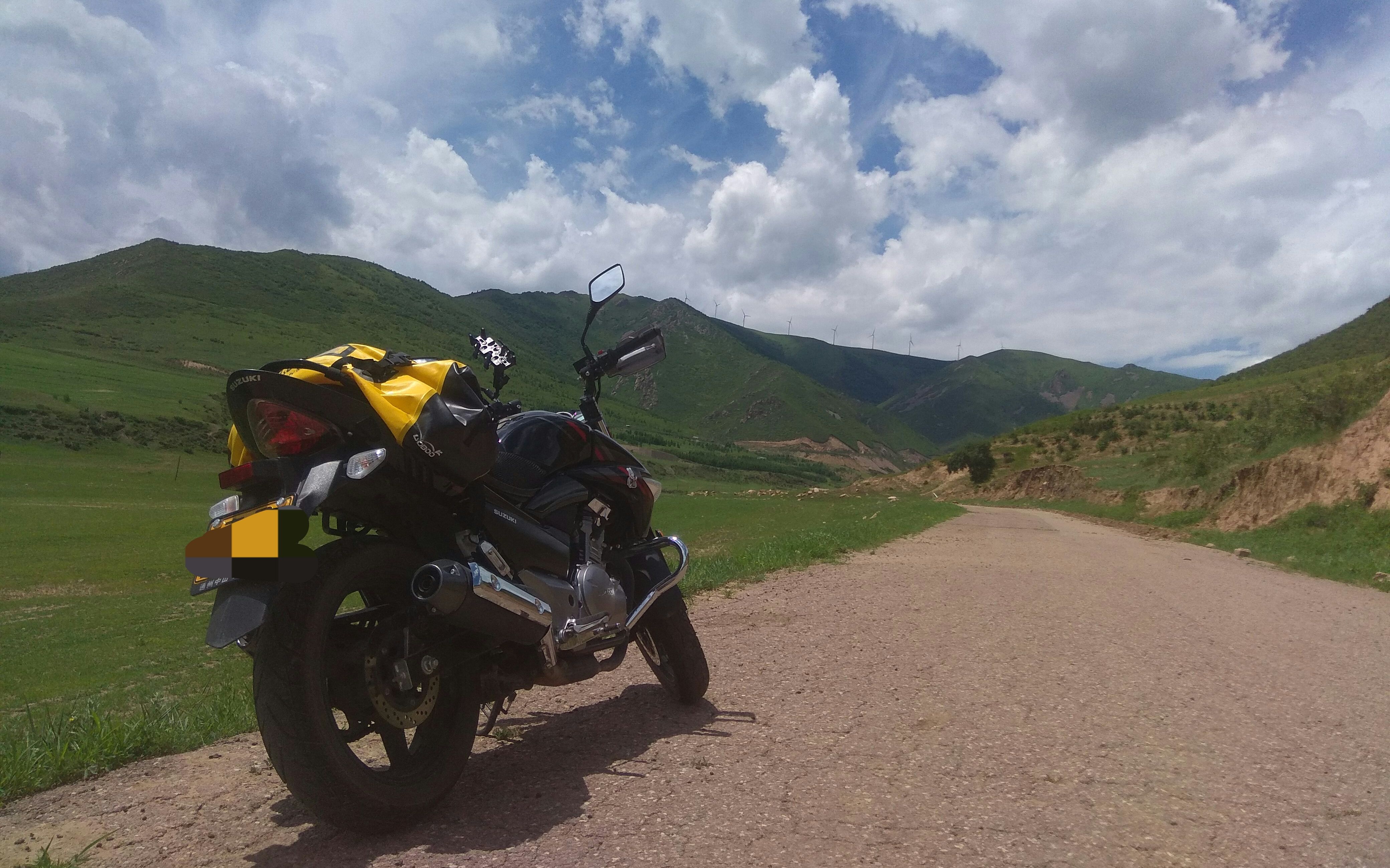 【51-motovlog】13 独自一人的坝上草原摩旅 以为被交警查车 一不小心