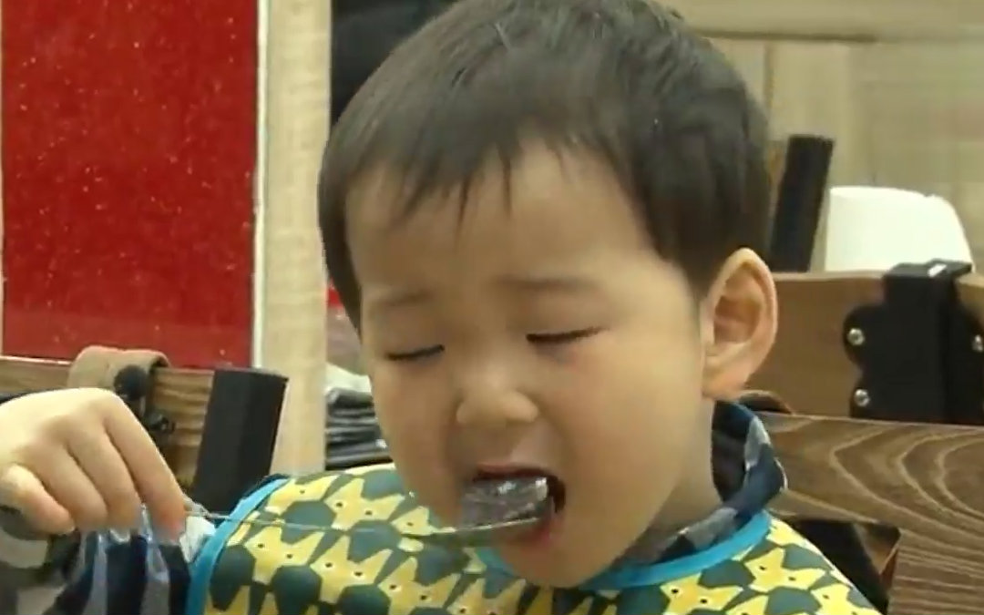 超回 宋家三胞胎吃播特辑5下载(AV4511321)-哔哩哔哩唧唧-bilibili视频|弹幕在线下载