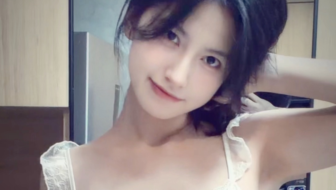 【香蕉妮妮呀】Up主探索中，欢迎收看求三连！