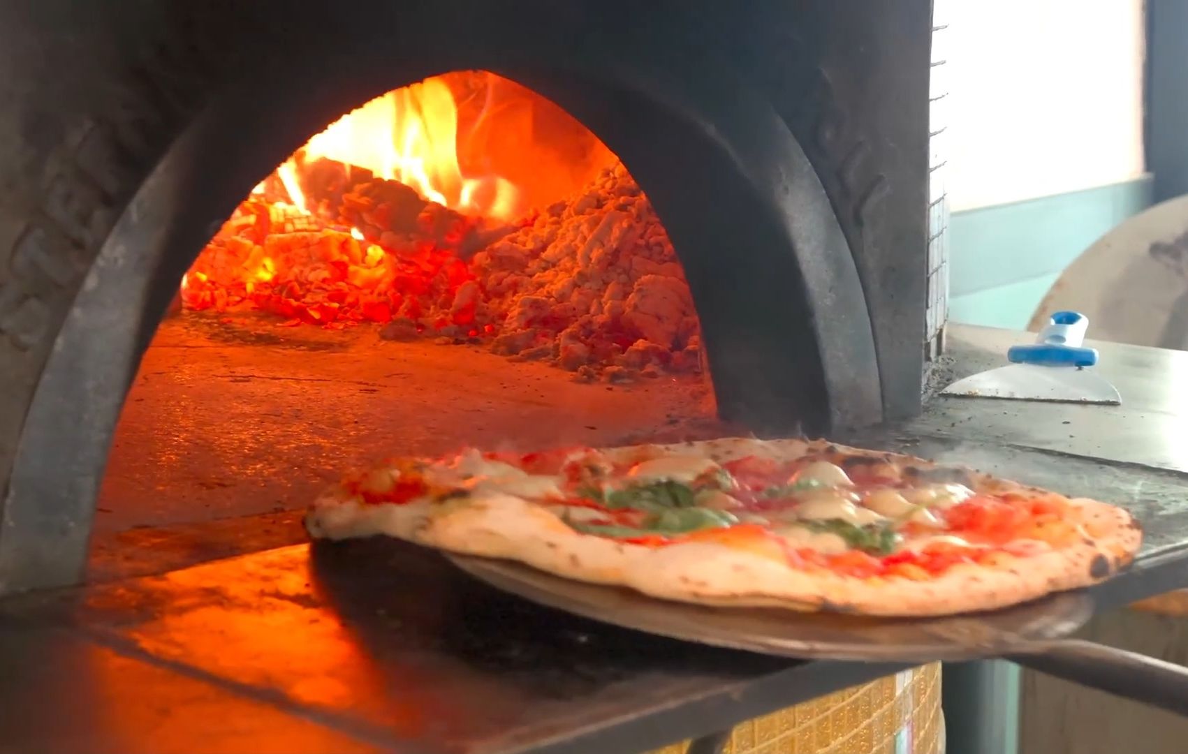 每天售出800个披萨！世界上最著名的那不勒斯披萨餐厅.