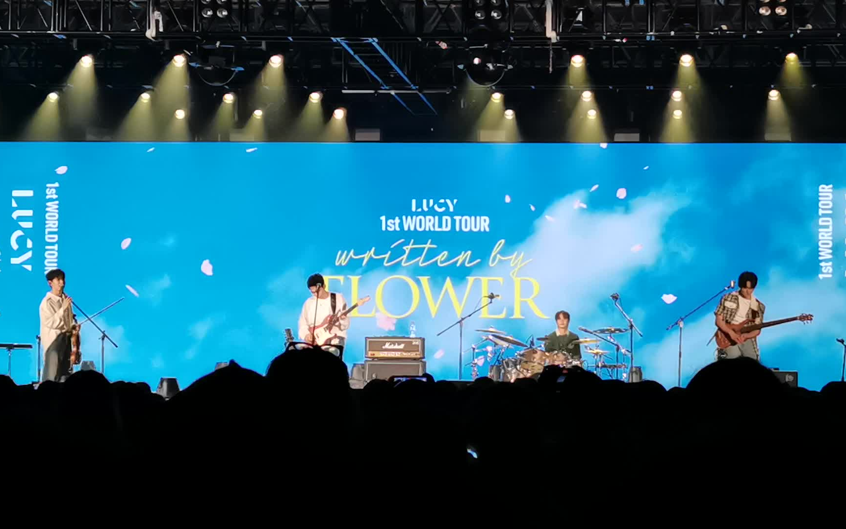 【LUCY】240406 LUCY 1st WORLD TOUR in Macau 一点饭拍