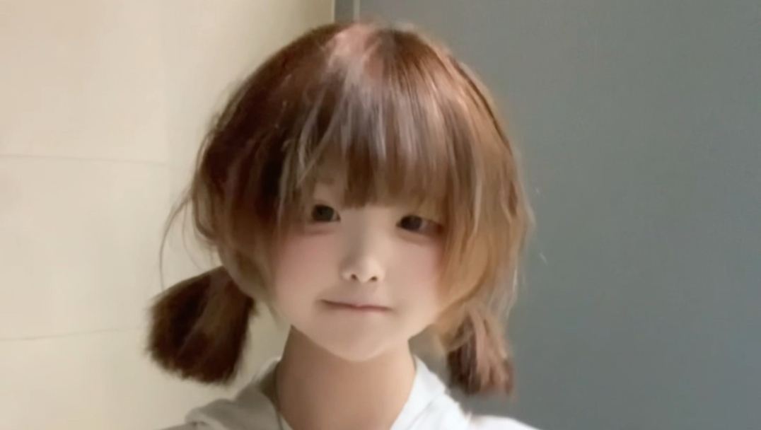 依旧是童颜。。