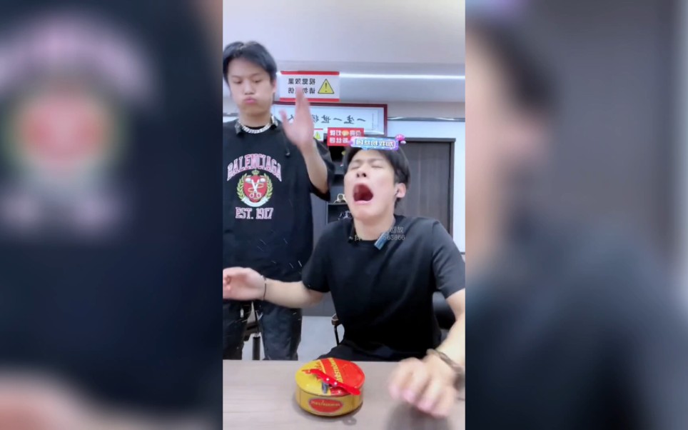 小杨哥爆笑测试鲱鱼罐头，这是一条有味道的视频！哈哈哈