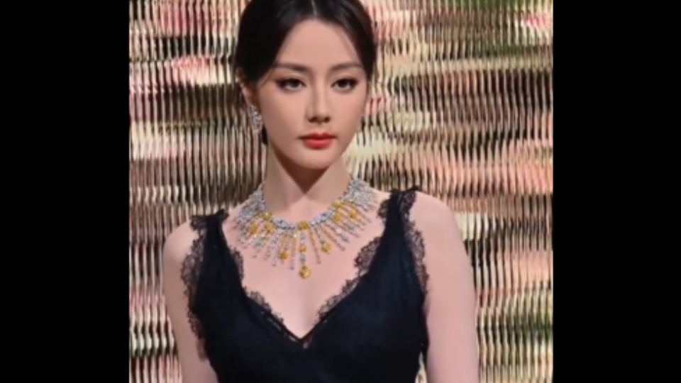 迪丽热巴线下活动视频