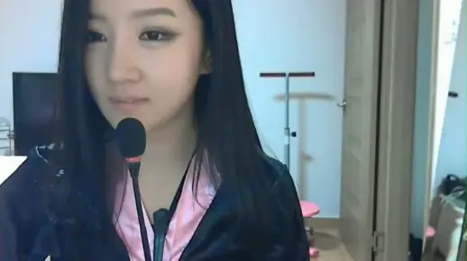 韩国美女主播---朴妮唛