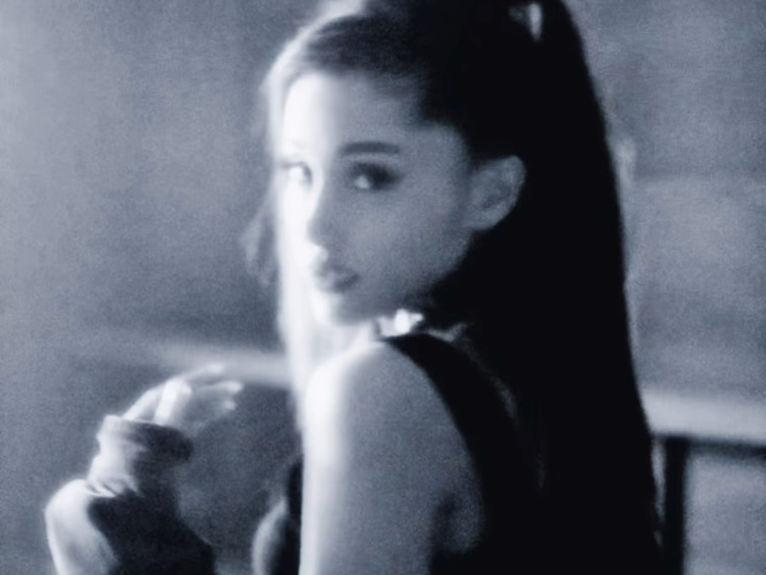 用A妹的方式打开周杰伦《退后》