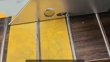 楚门<em class="keyword">吉他</em>（型号CT-60）工艺精湛，选用优质云杉<em class="keyword">面板</em>与玫瑰木背侧板，音色清澈明亮。日常练习或轻弹伴奏都得心应手，耐用又美观，是家庭娱乐与入门者的理想选择。