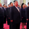 大开眼界后，将军回来与民同庆