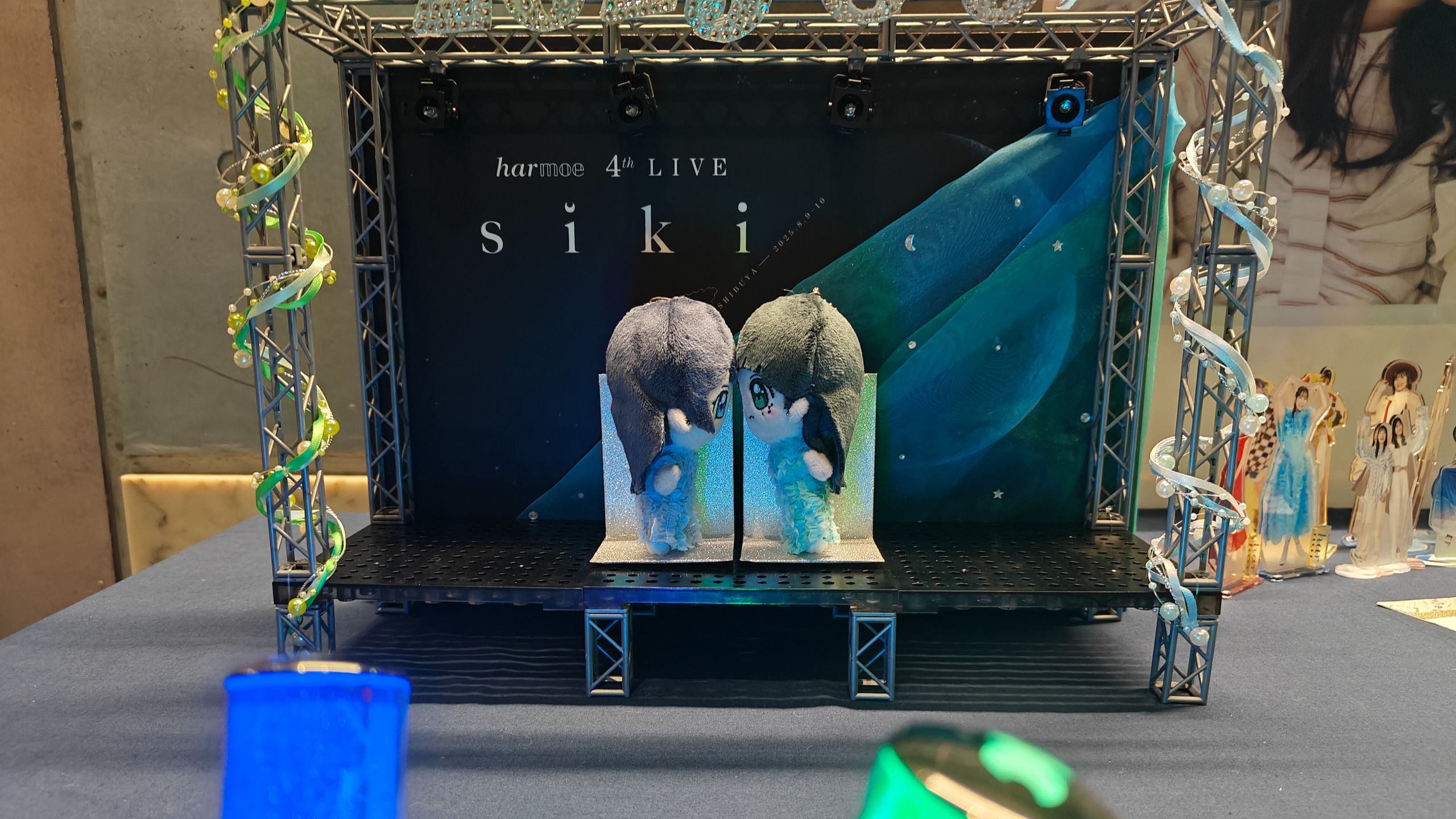 眼睛瞎在🦊🐸上