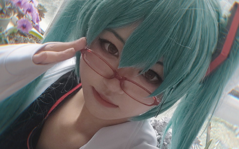 Oh hi yo, school girl!