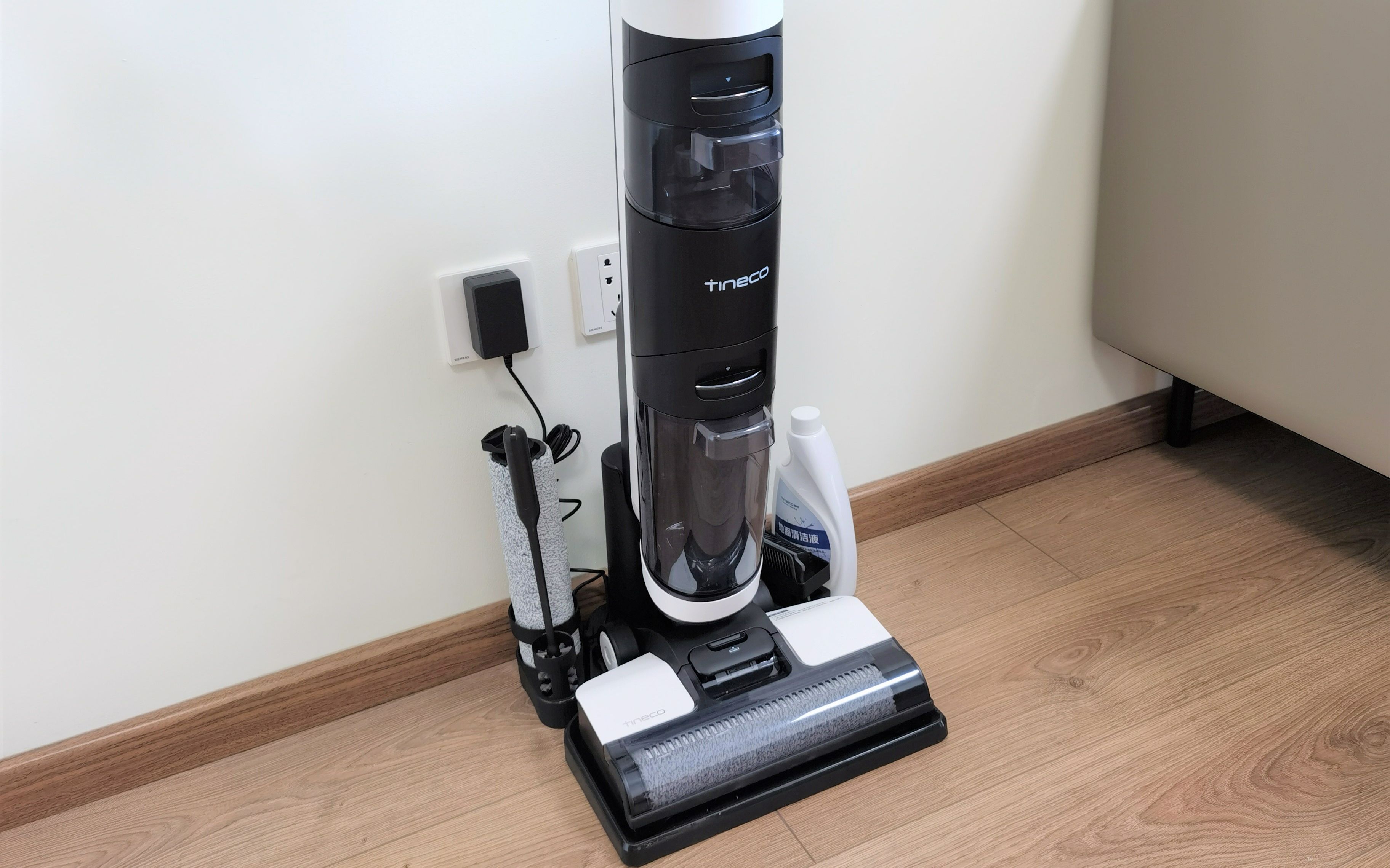 【4K】添可芙万洗地机体验：为地板提供吸、拖、洗一条龙服务