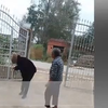 女儿一年没回家，打扮成老奶奶给爸妈惊喜，老妈反应亮了