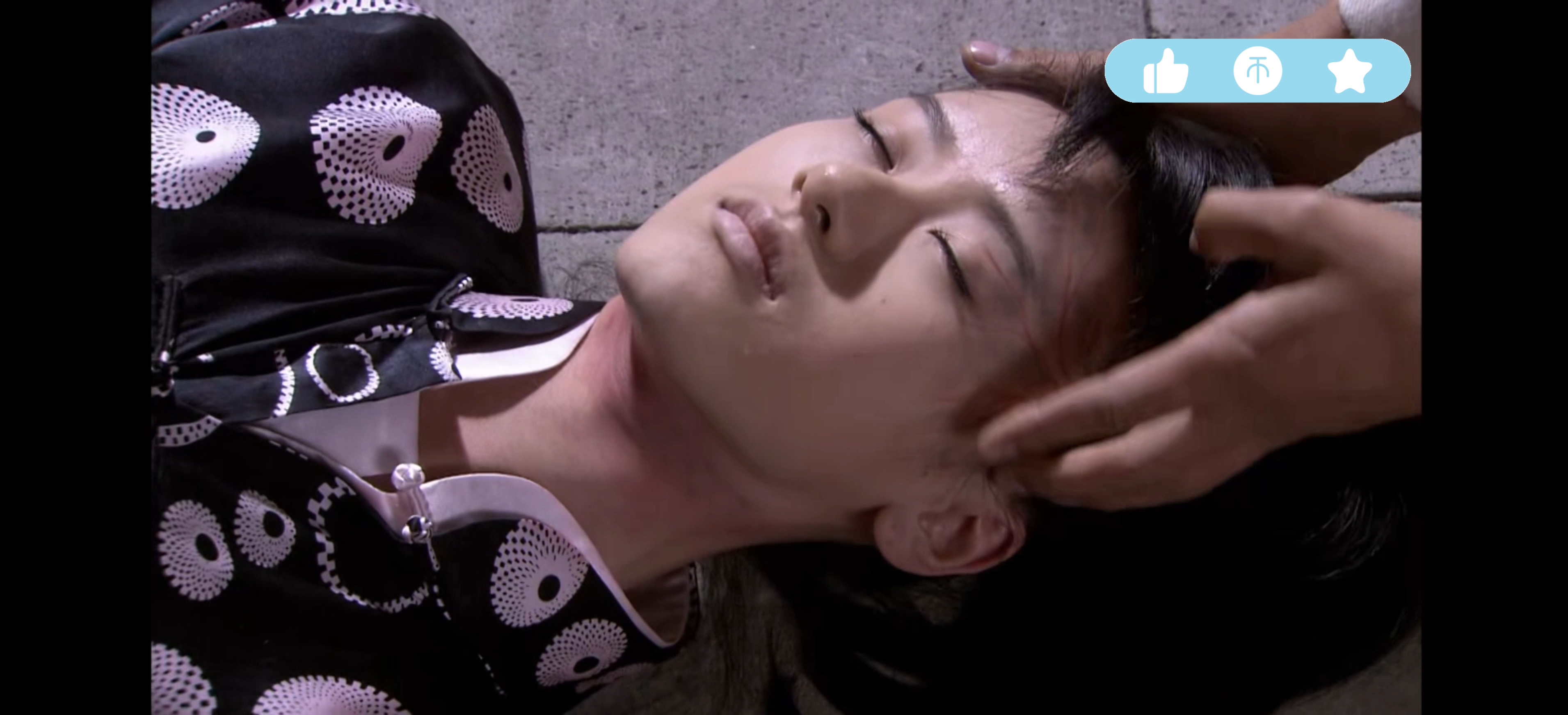 可爱俏丽的掌门孙女被偷袭折颈而亡。