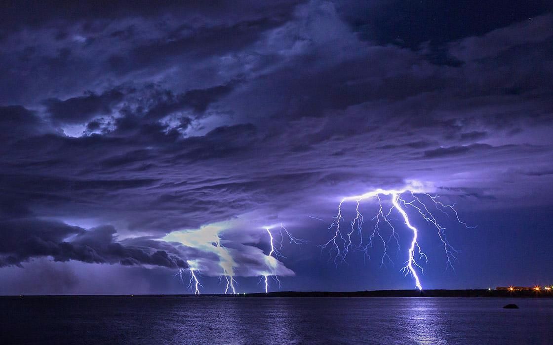 【物理大师初中】桎梏飞船的力量——电能和电功【物理大师】APP 解锁