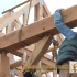 美国人建木头房子，大量榫卯像搭积木