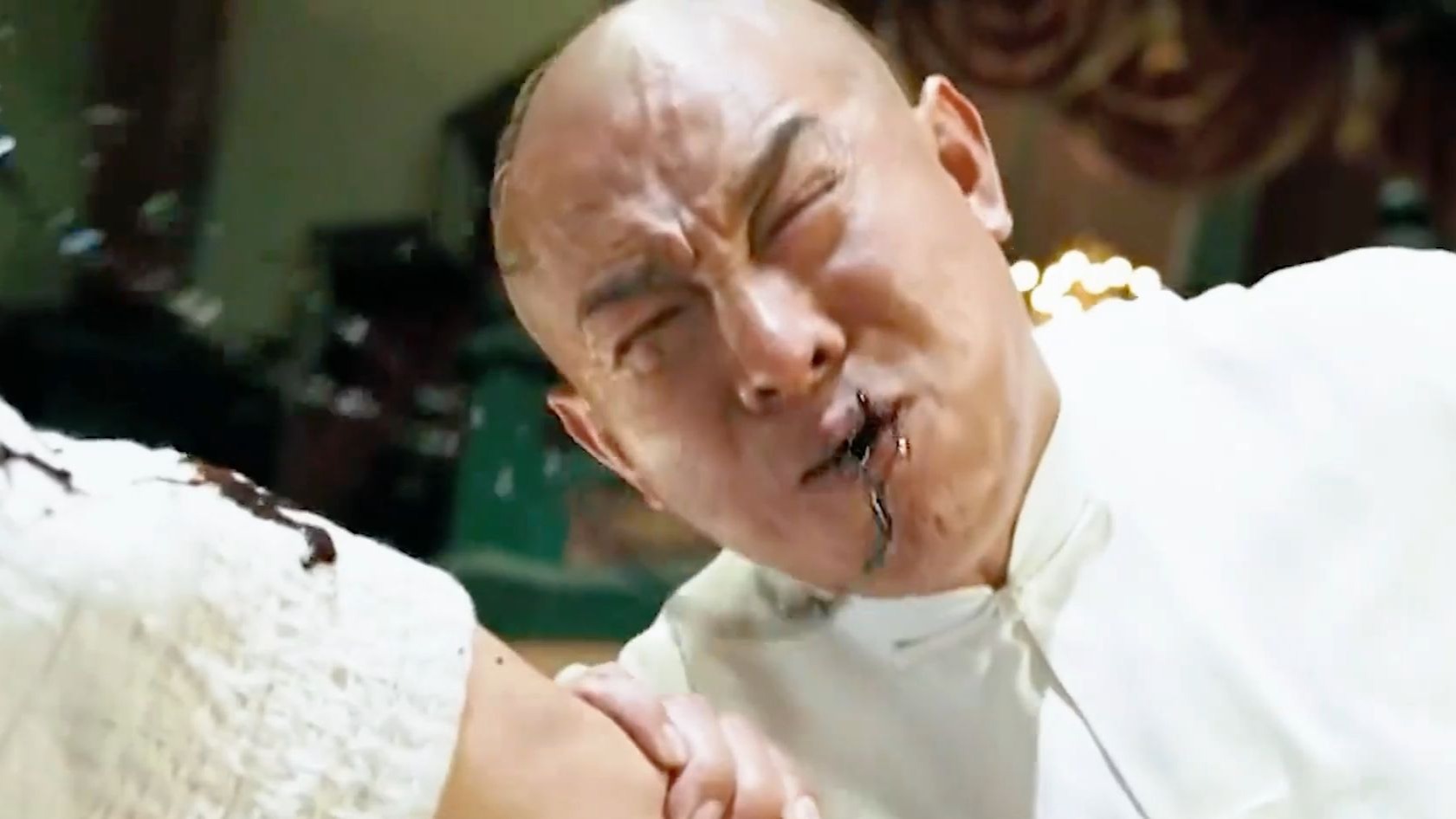 “这一刻他才真正明白，当年父亲为何没打出那一拳！！！”《霍元甲》