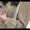 开着新买的丰田fc2去接下班的女朋友，她还在生闷气，包都不让我碰