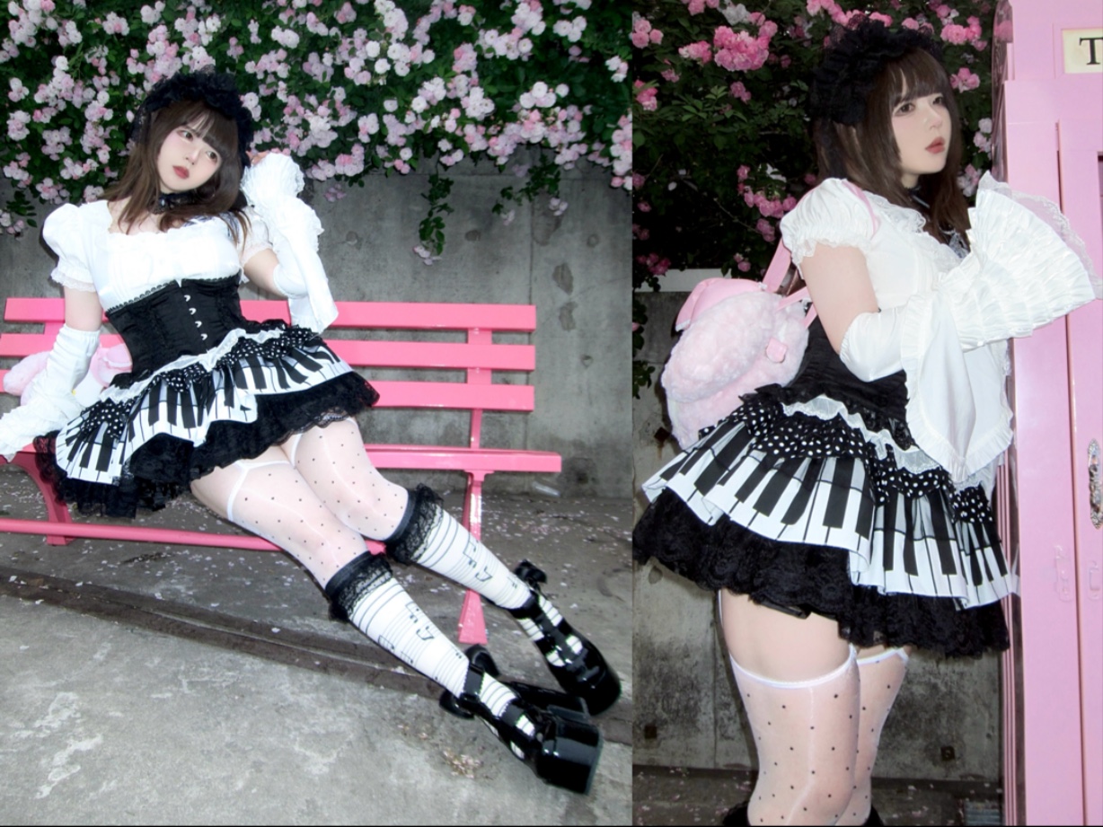 Under the Roses...it's simply equilibrium meat legs bjd!