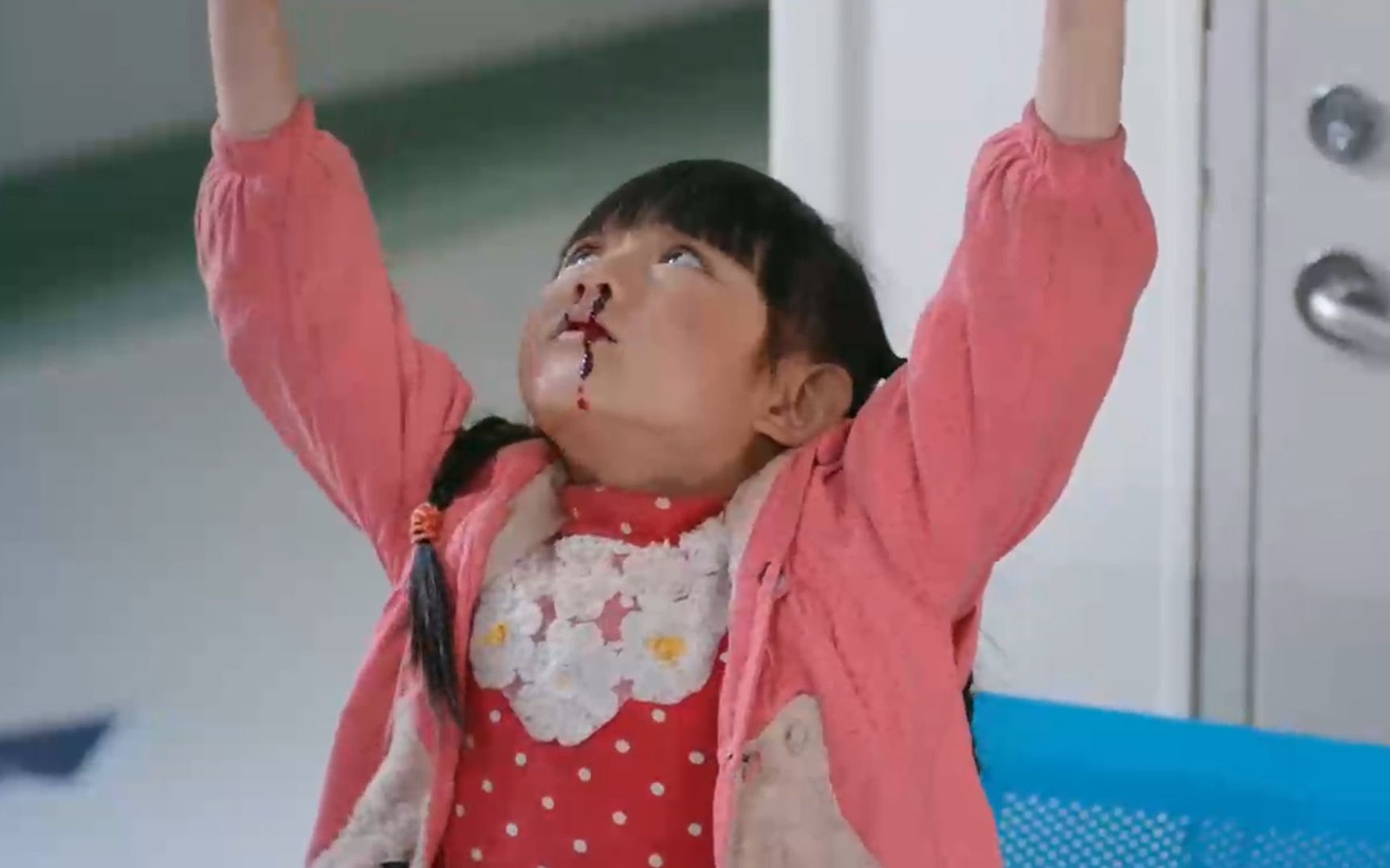 四川真事改编，白血病女孩为自己安排后事，为何病魔总折磨穷人？《天堂的张望》