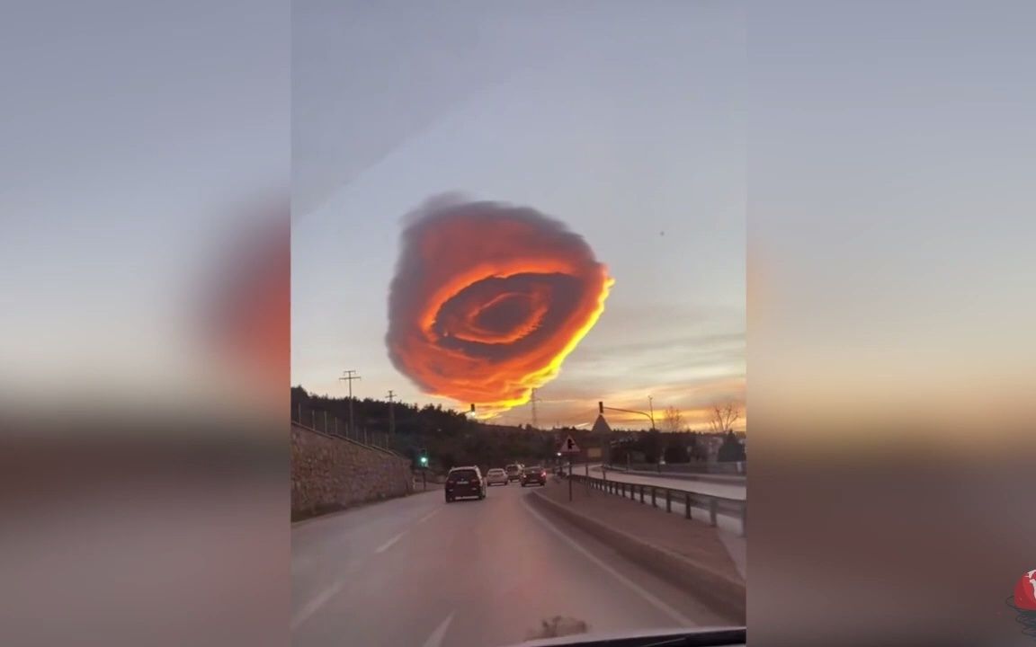 【UFO】2023年土耳其布尔萨巨大的伪装云