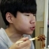 【韩国afreeca tv吃饭直播】韩国吃播。韩国日赚万元的14岁男孩金成镇