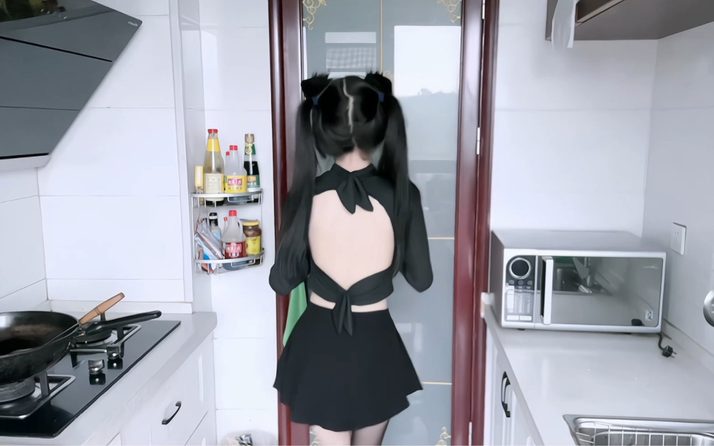 [Soft girl cat cat has become an adult] The latest video is online, begging for attention!