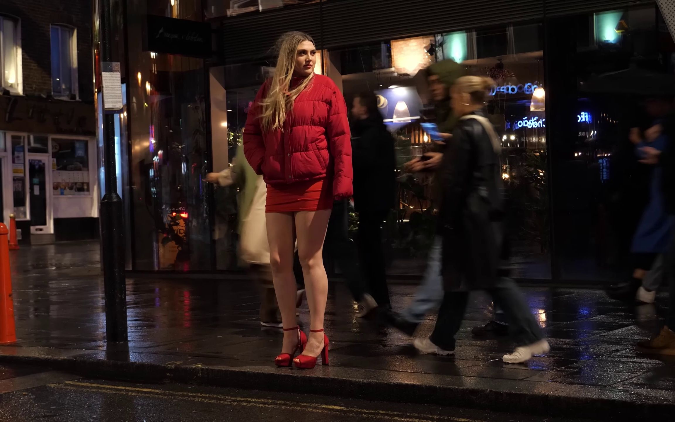 Midnight on the streets of London, a young man's lifestyle ~ [2023.3] 4k