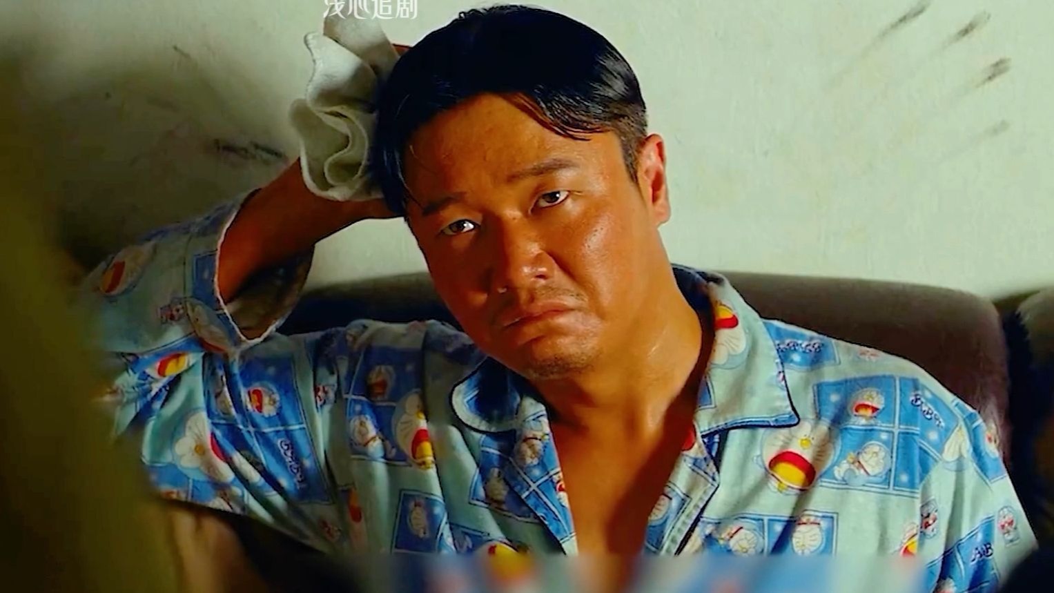 “唐仁呐，你到马来西亚还是韩国啦，我在你家门口呀！啊呦亏贼？ 你连局长的老婆都...《唐人街探案》