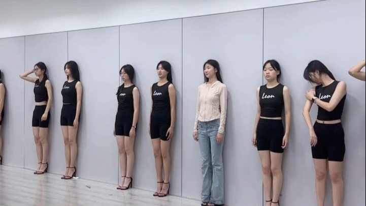 【服表生vlog】专业站姿练习171