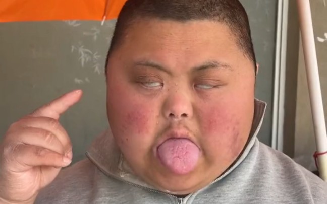 鸭哥大脑高速运转中test 飞扬跋扈小鸭哥 飞扬跋扈小鸭哥 哔哩哔哩视频 