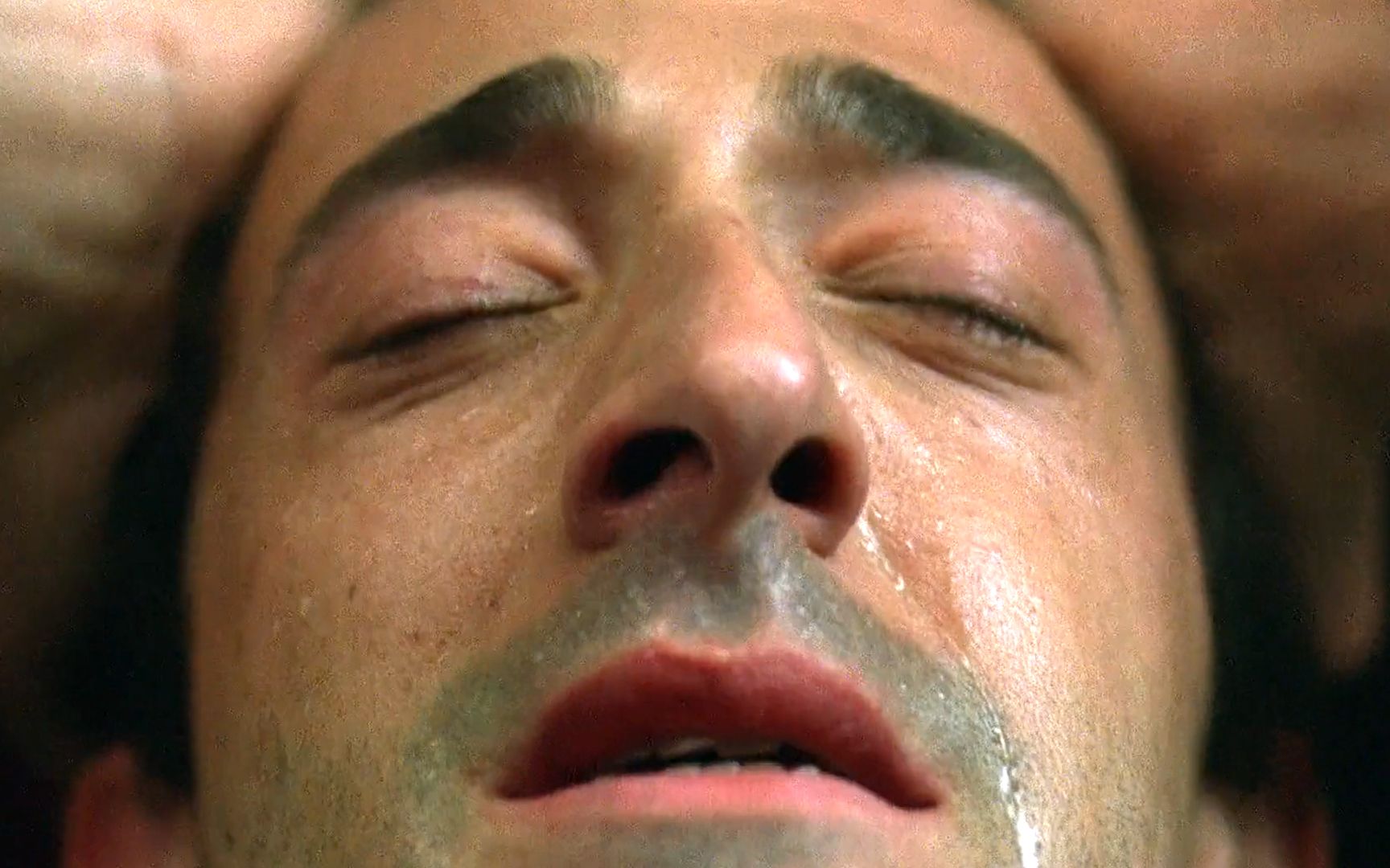 不建议看第二遍的好电影，没病都要看出病来，从头至尾压的人喘不过气