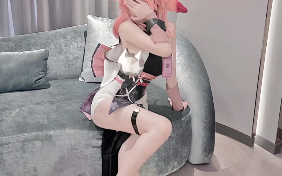 Who's the first little girl with pink hair that comes to mind?